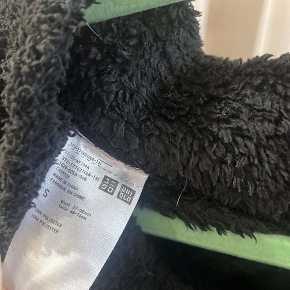 Uniqlo Heat Tech Fluffy Sweatpants - Picture 4 of 4